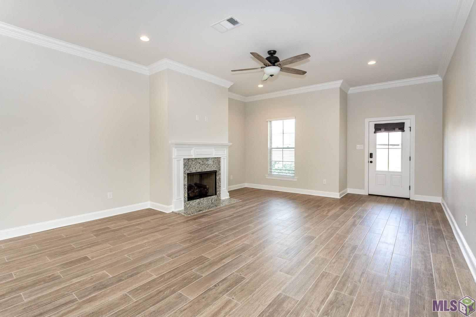 6356 Lake Edge Drive Baton Rouge, LA 70820 - Photo 2 of 21
