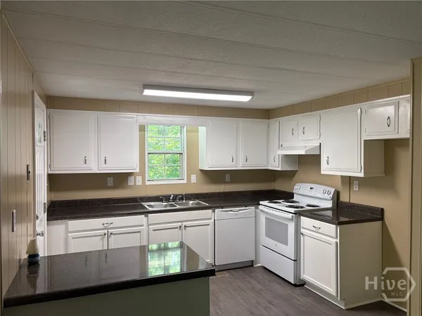 $286,900 | 10817 Double Bridges Road, Winterville, GA 30683