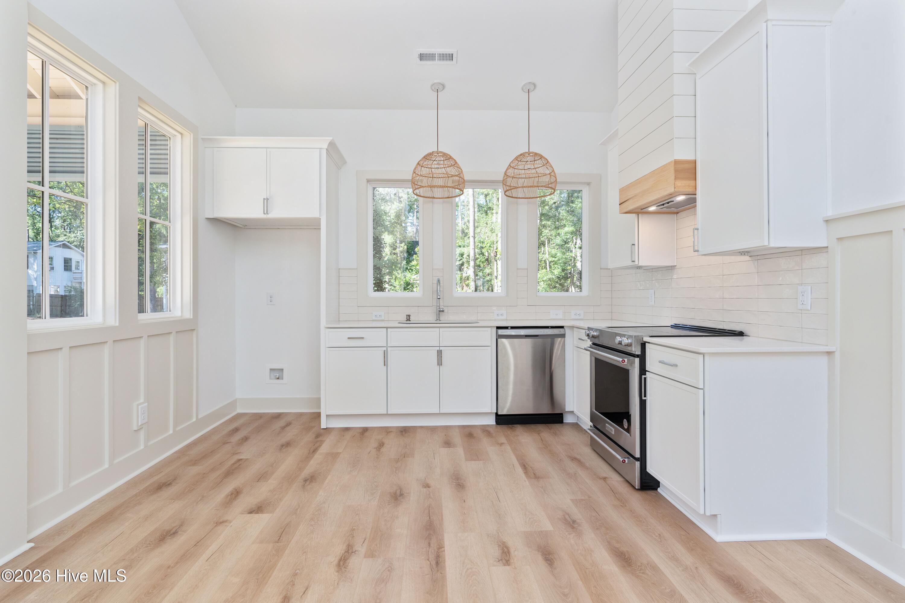 1106 Tree Canopy Way, Unit A Wilmington, NC 28403 - Photo 7 of 14 Gallery Image 7
