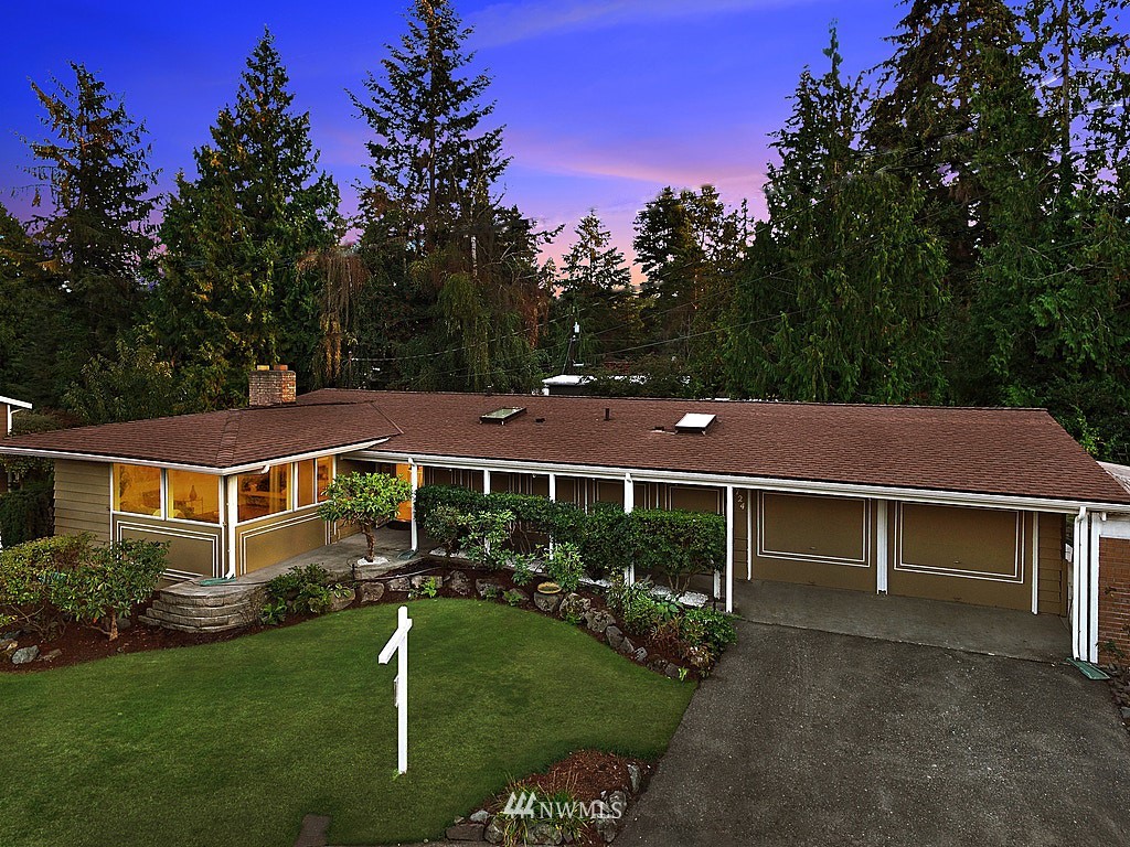 724 14th Way Southwest Edmonds, WA 98020 - Photo 1 of 24 Gallery Image 1