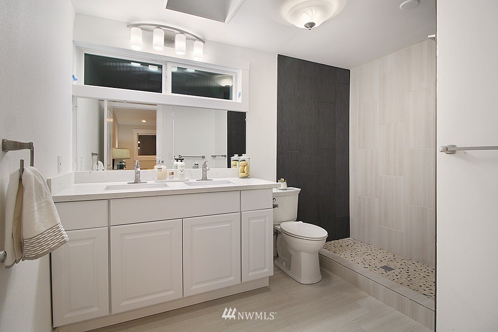 724 14th Way Southwest Edmonds, WA 98020 - Photo 11 of 24 Gallery Image 11