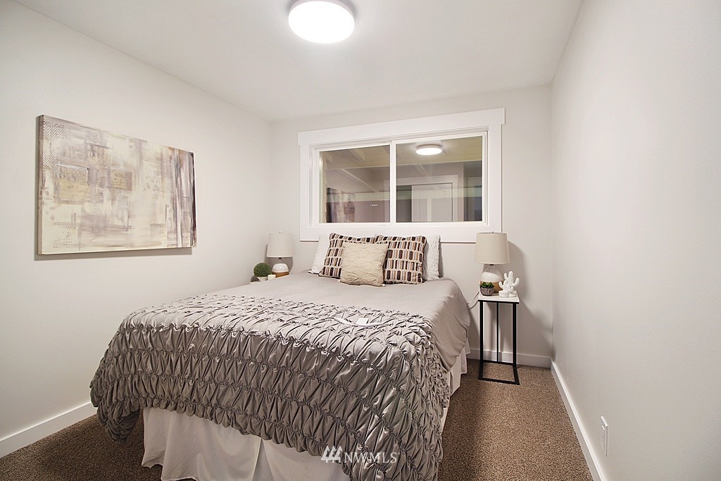 724 14th Way Southwest Edmonds, WA 98020 - Photo 8 of 24 Gallery Image 8