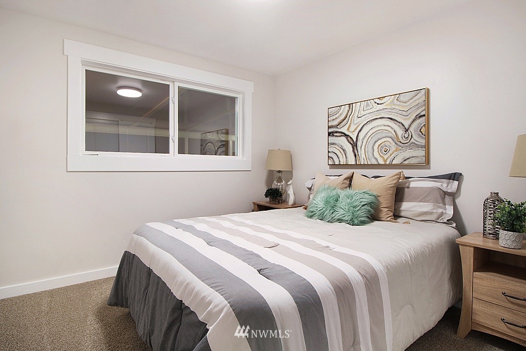 724 14th Way Southwest Edmonds, WA 98020 - Photo 9 of 24 Gallery Image 9