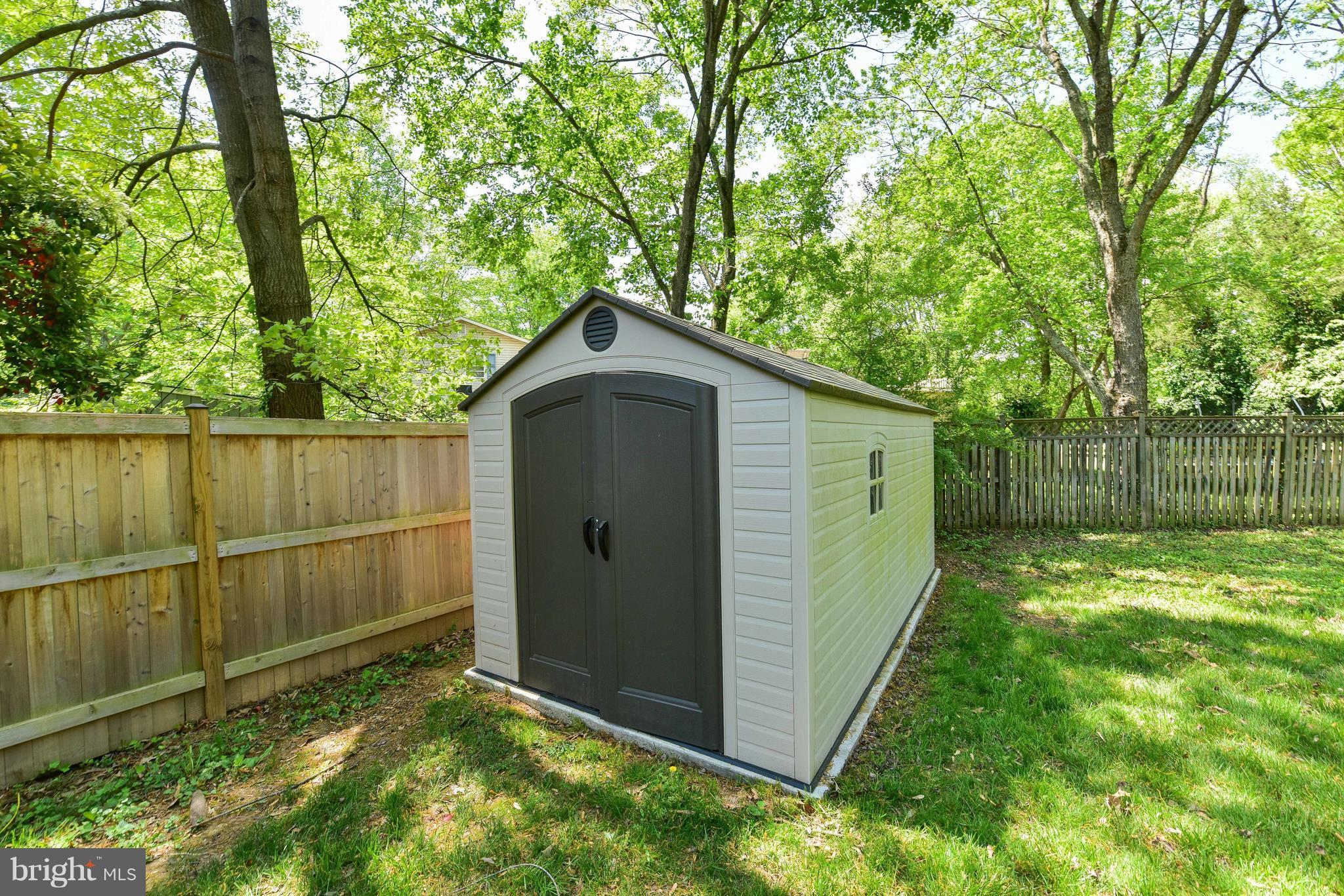 2620 Culpeper Road Alexandria, VA 22308 - Photo 28 of 30 Fairly new shed
