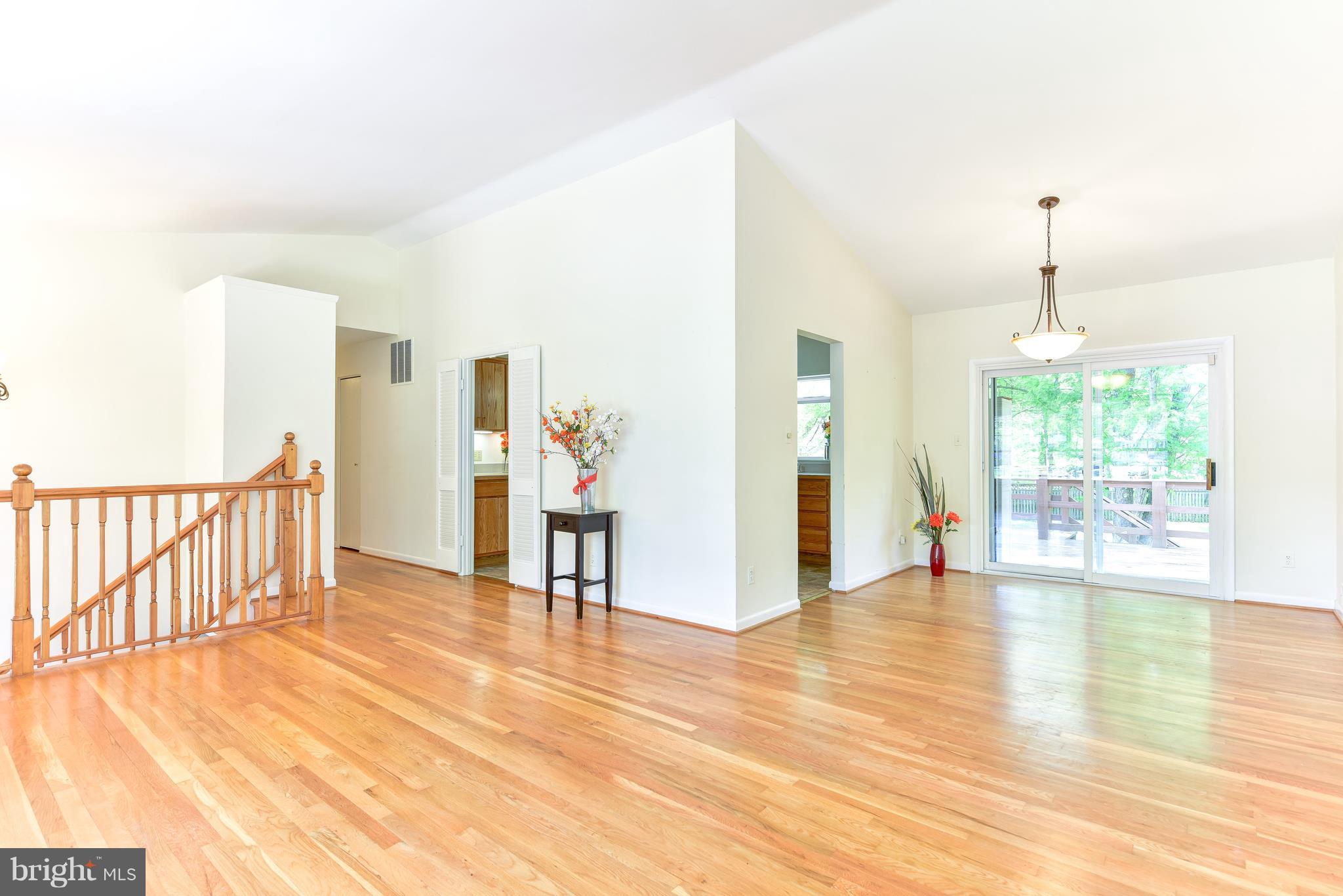 2620 Culpeper Road Alexandria, VA 22308 - Photo 4 of 30 Beautiful hardwood floors