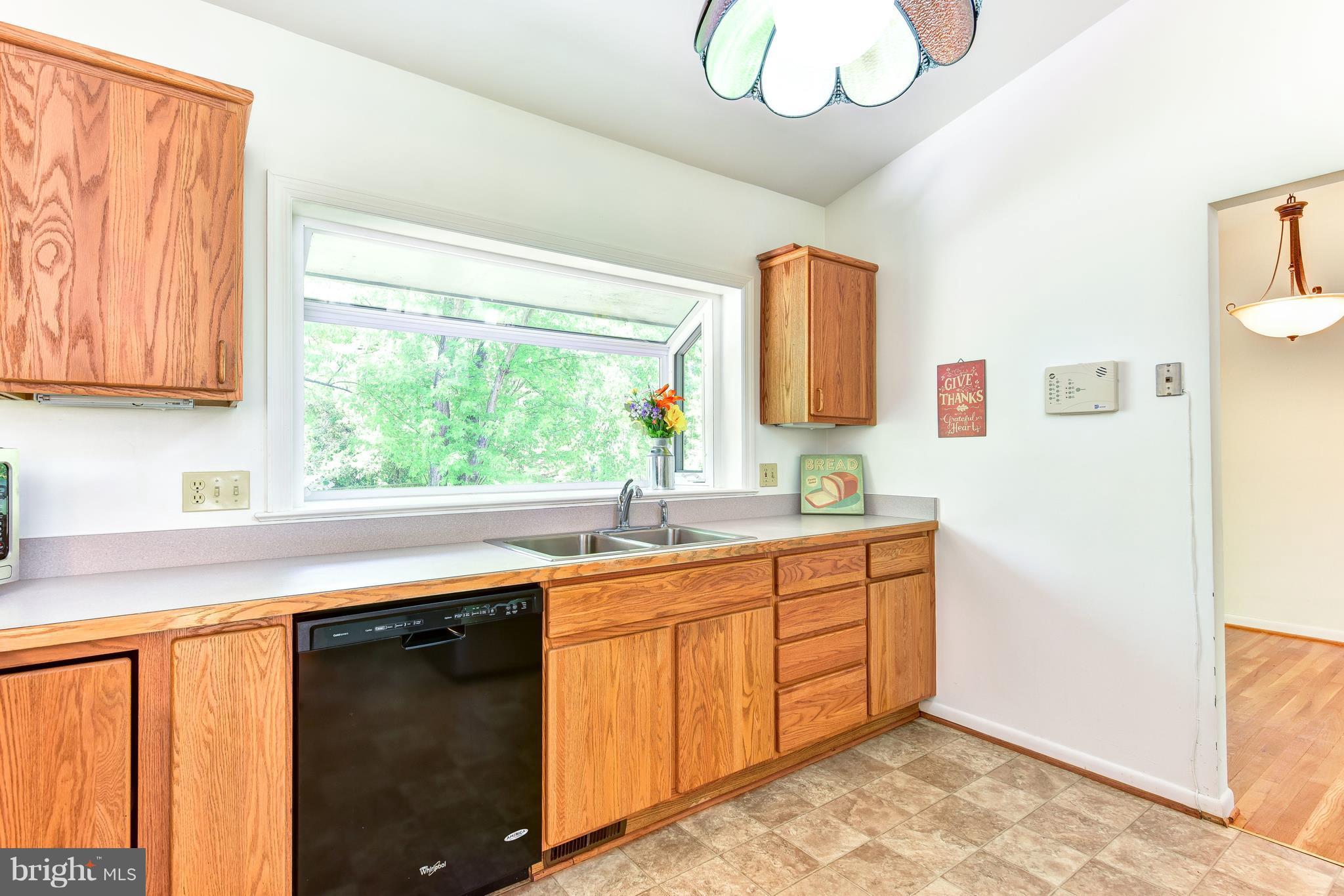 2620 Culpeper Road Alexandria, VA 22308 - Photo 8 of 30 Kitchen