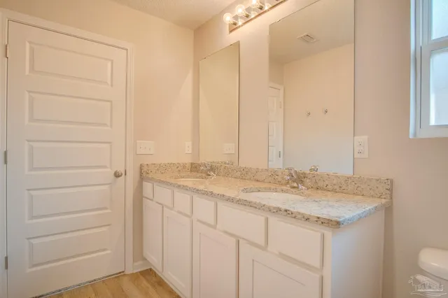 $1,845 | 7818 Lakeside Oaks Drive, Pensacola, FL 32526