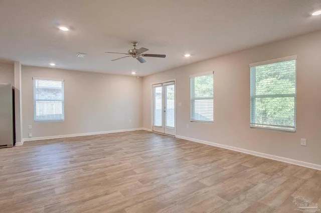 $1,845 | 7818 Lakeside Oaks Drive, Pensacola, FL 32526