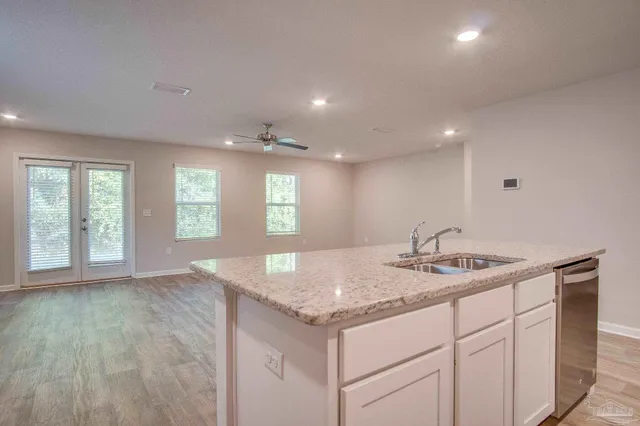 $1,845 | 7818 Lakeside Oaks Drive, Pensacola, FL 32526