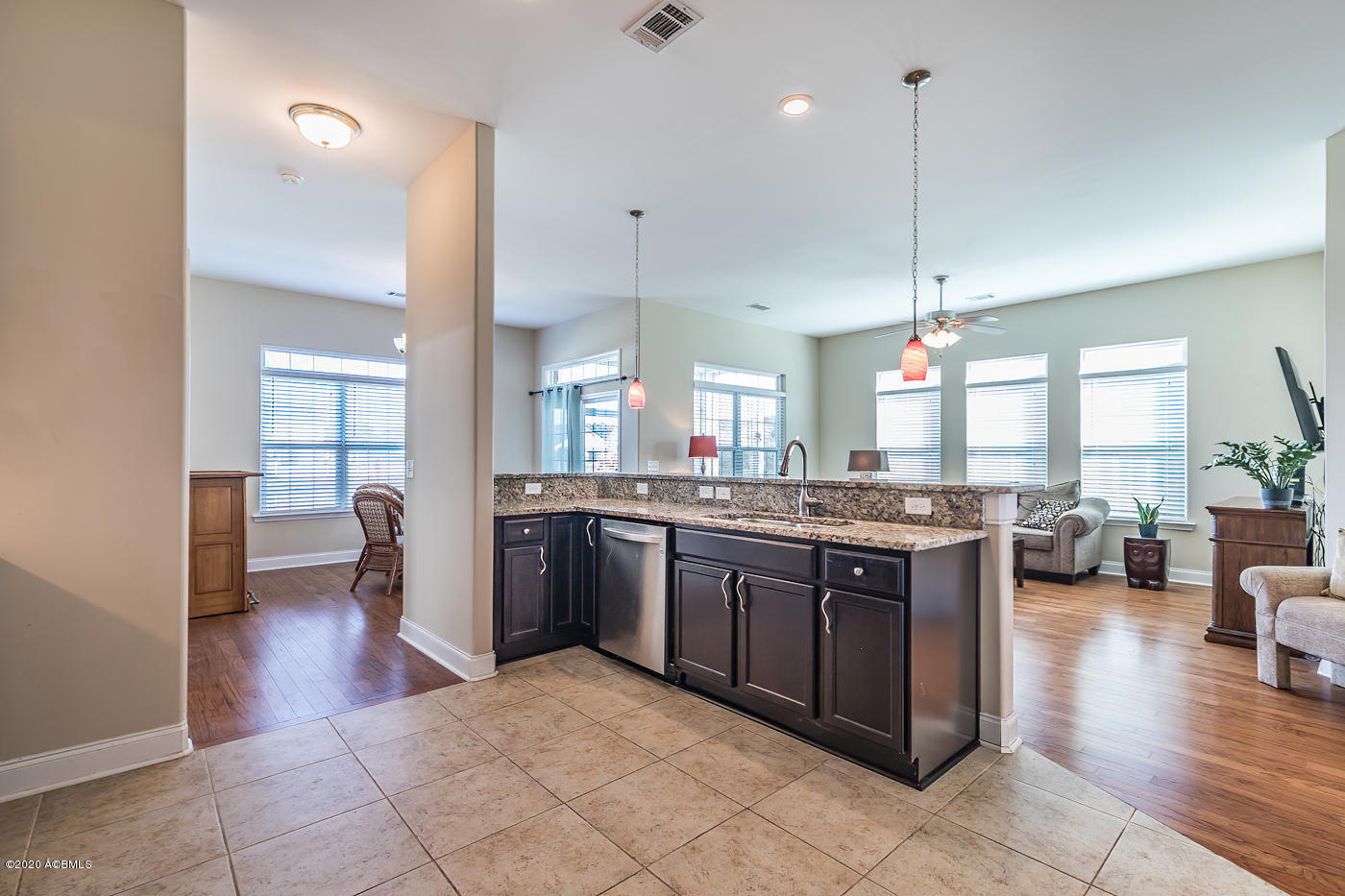 55 Providence Way Ridgeland, SC 29936 - Photo 12 of 42 12 Kitchen