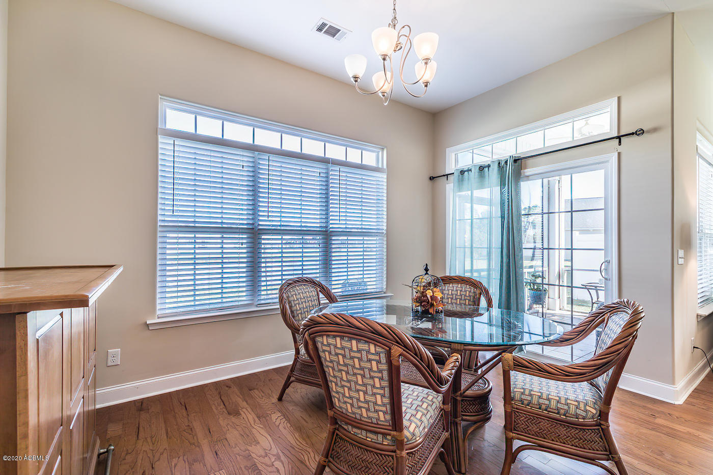 55 Providence Way Ridgeland, SC 29936 - Photo 18 of 42 18 Dining
