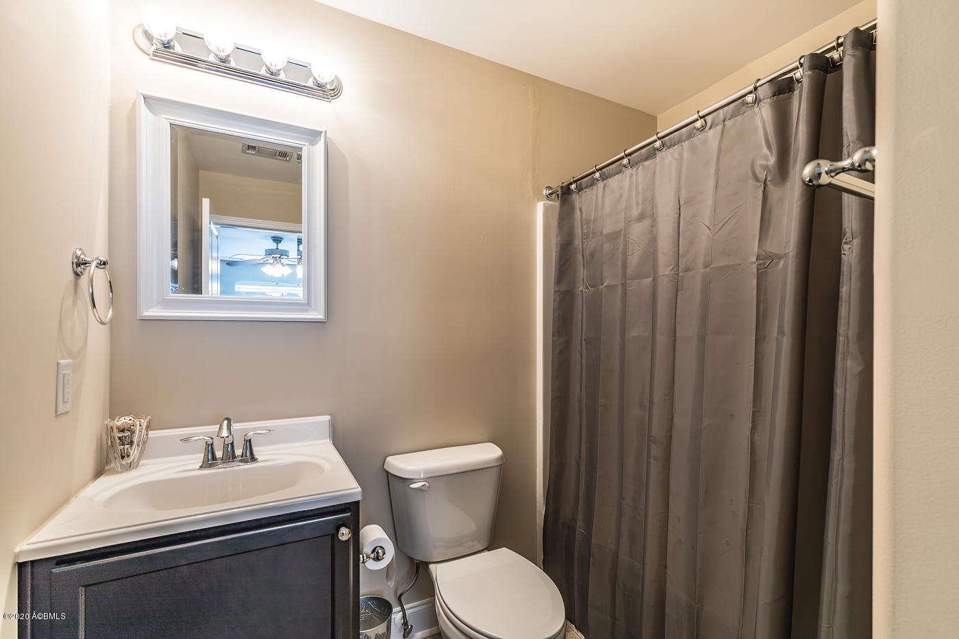 55 Providence Way Ridgeland, SC 29936 - Photo 38 of 42 38 Ensuite bath