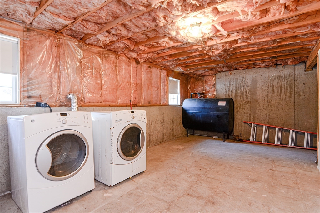 38 Clark Road Sturbridge, MA 01518 - Photo 24 of 30 a utility room with dryer and washer