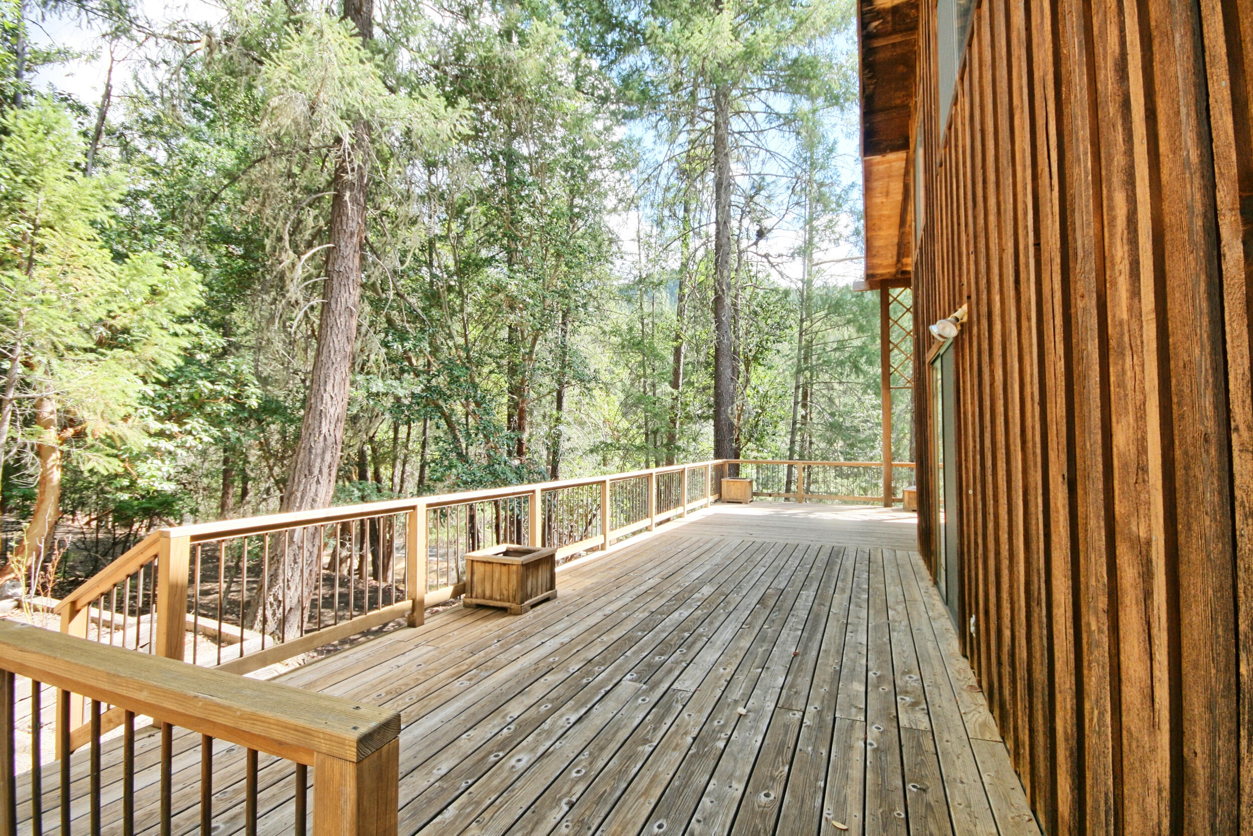 939 Beaver Creek Road Jacksonville, OR 97530 - Photo 19 of 53 east decking looking south