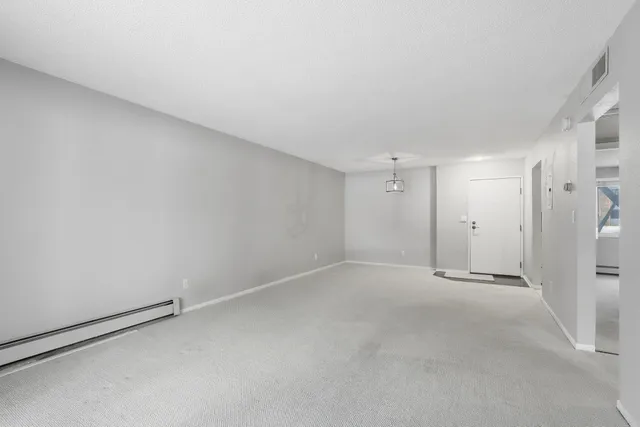 $120,000 | 2670 Oxford Street North, Unit 202, Roseville, MN 55113