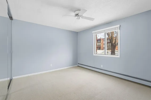 $120,000 | 2670 Oxford Street North, Unit 202, Roseville, MN 55113