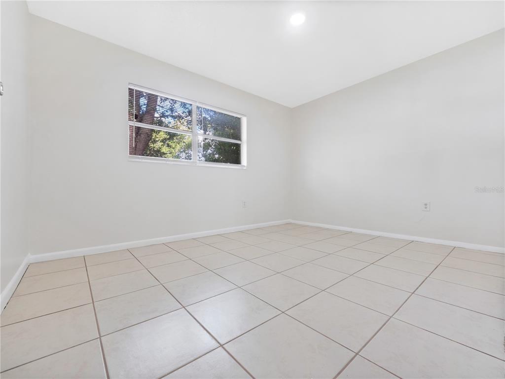 5400 Fox Briar Trail Orlando, FL 32808 - Photo 19 of 31 a view of an empty room