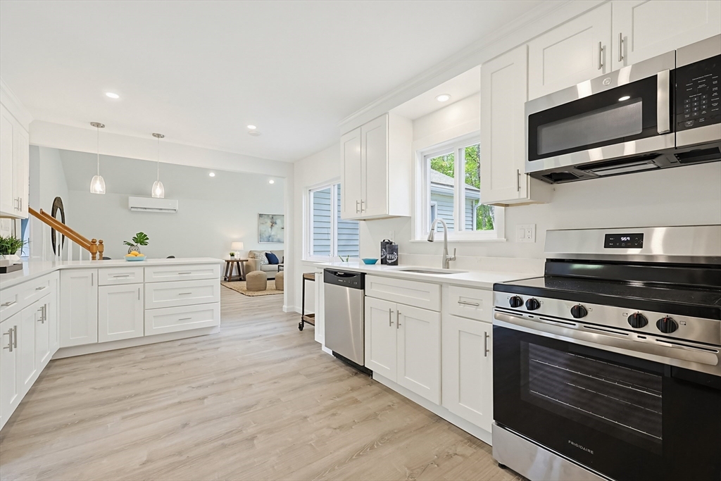 37 Temi Road Holliston, MA 01746 - Photo 9 of 42 Gallery Image 9