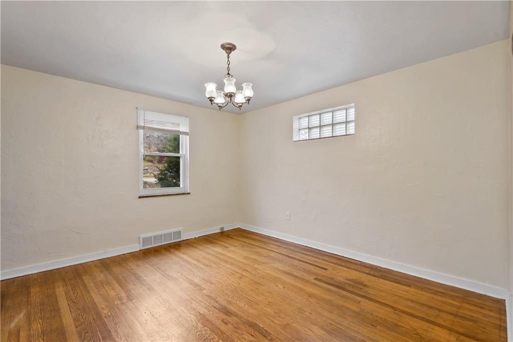 918 Bower Hill Road Pittsburgh, PA 15243 - Photo 8 of 22 Gallery Image 8