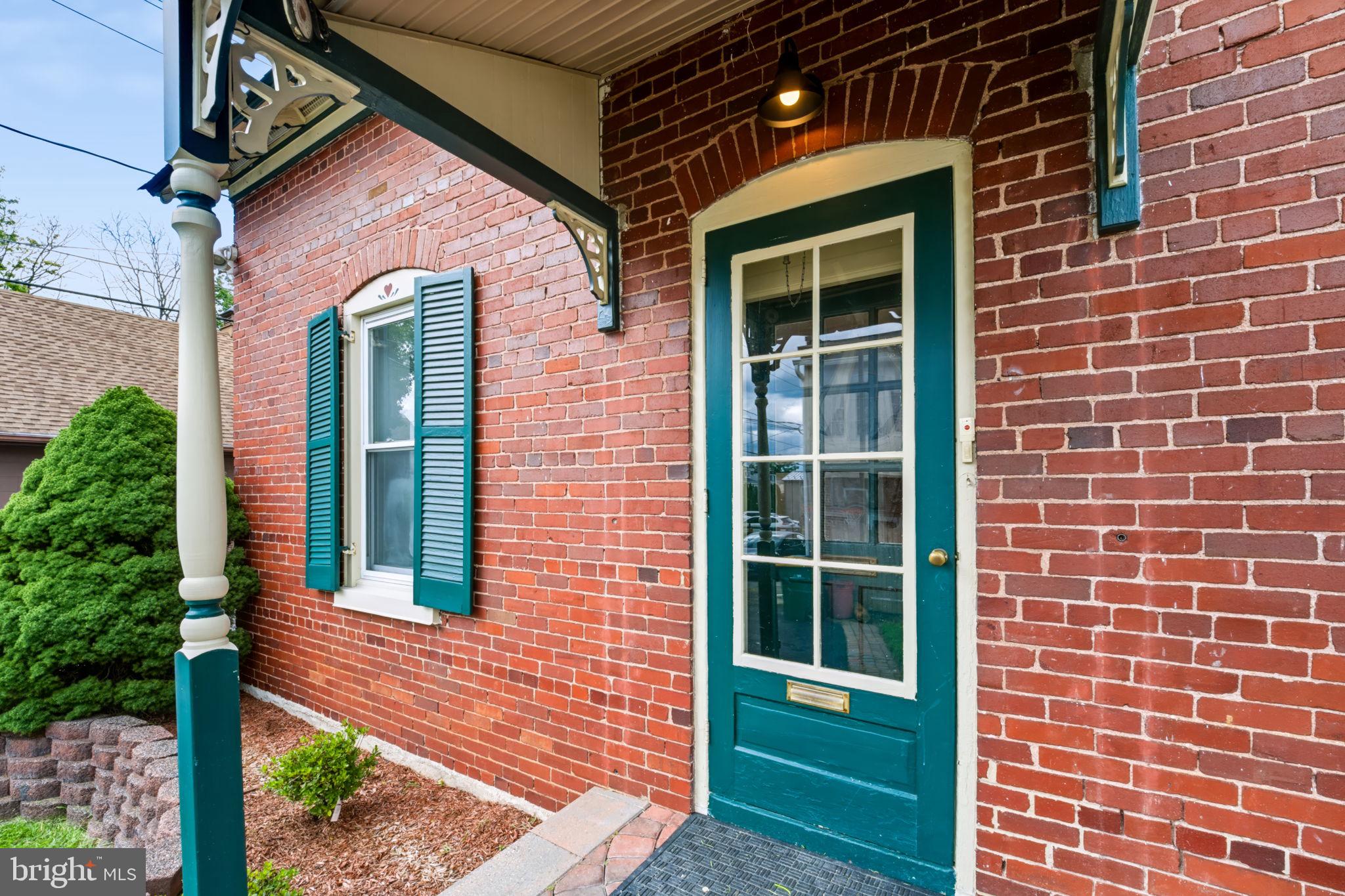 2129 R Spring Street West Lawn, PA 19609 - Photo 5 of 39 Gallery Image 5