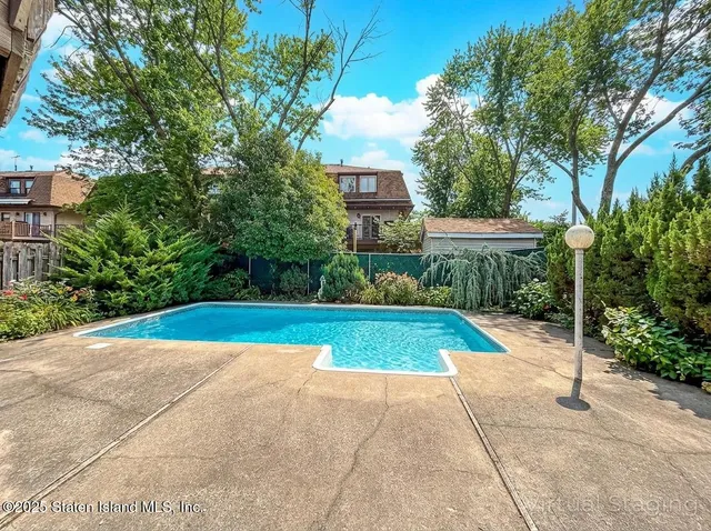 $659,000 | 850 Rensselaer Avenue | Woodrow