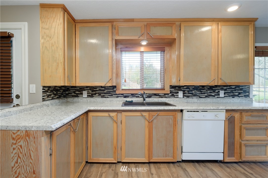 5477 Lake Valley Road Southeast Port Orchard, WA 98367 - Photo 13 of 37 Gallery Image 13