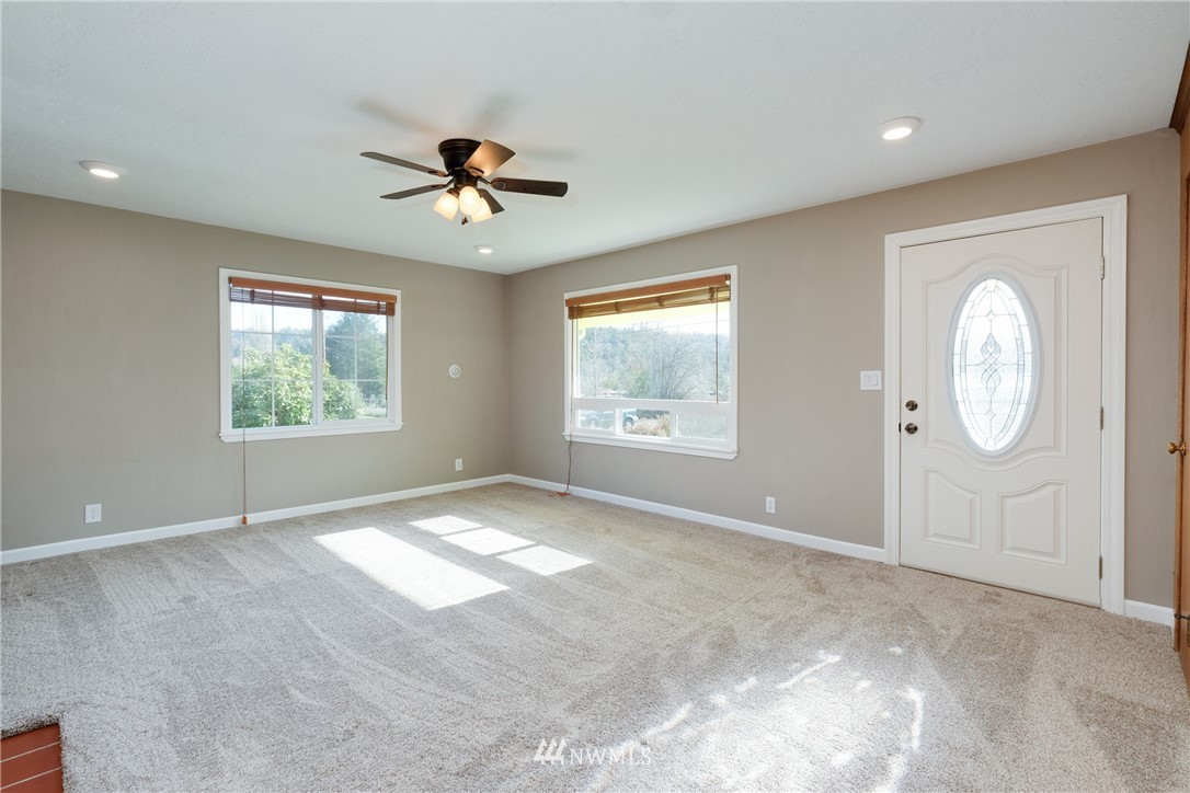 5477 Lake Valley Road Southeast Port Orchard, WA 98367 - Photo 6 of 37 Gallery Image 6