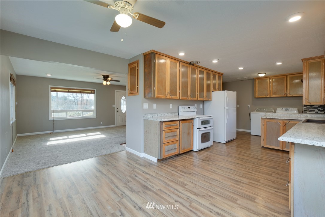 5477 Lake Valley Road Southeast Port Orchard, WA 98367 - Photo 9 of 37 Gallery Image 9