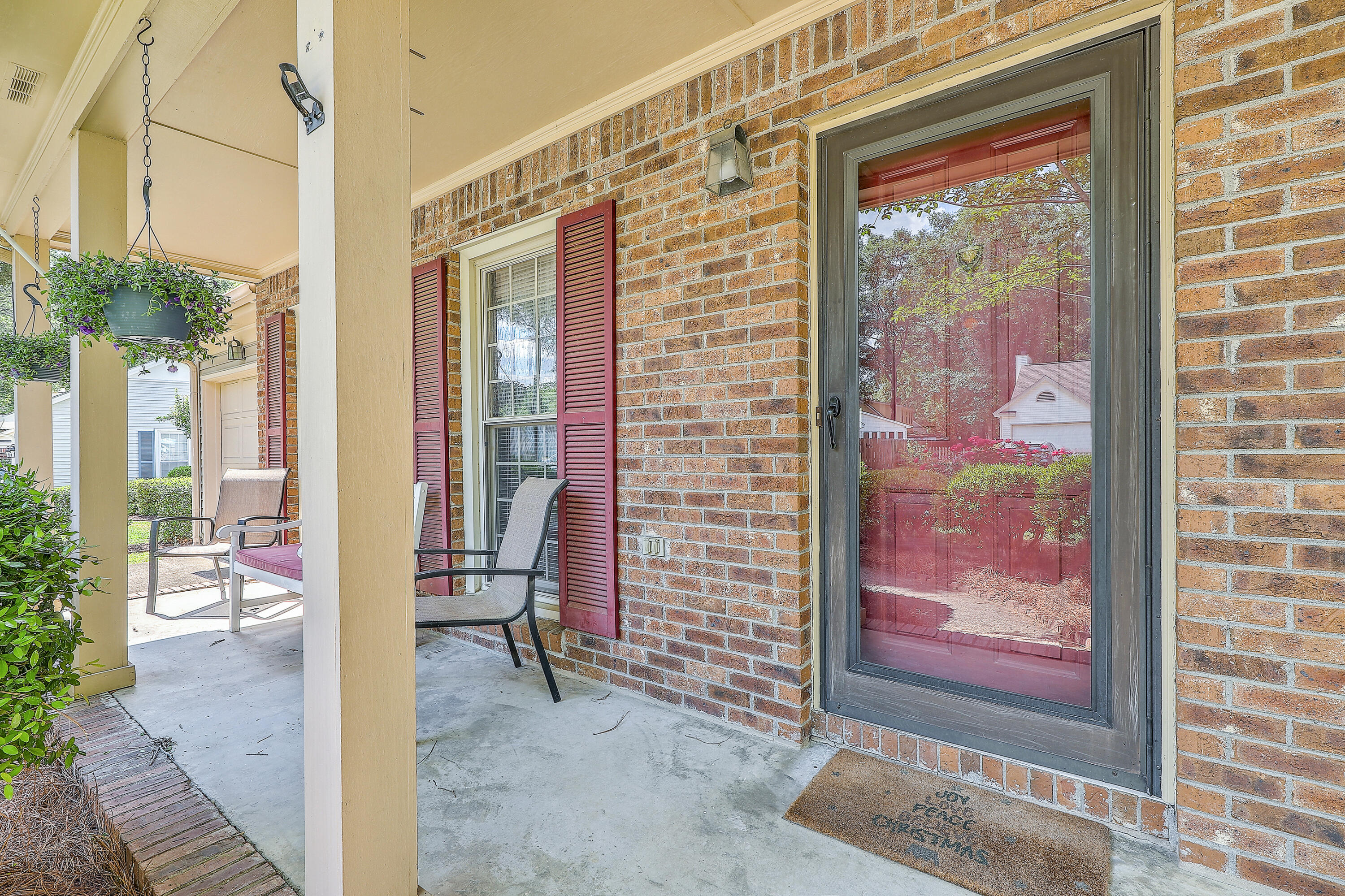 116 Commons Way Goose Creek, SC 29445 - Photo 4 of 23 0W7A8986_87_88_89_90_91_92