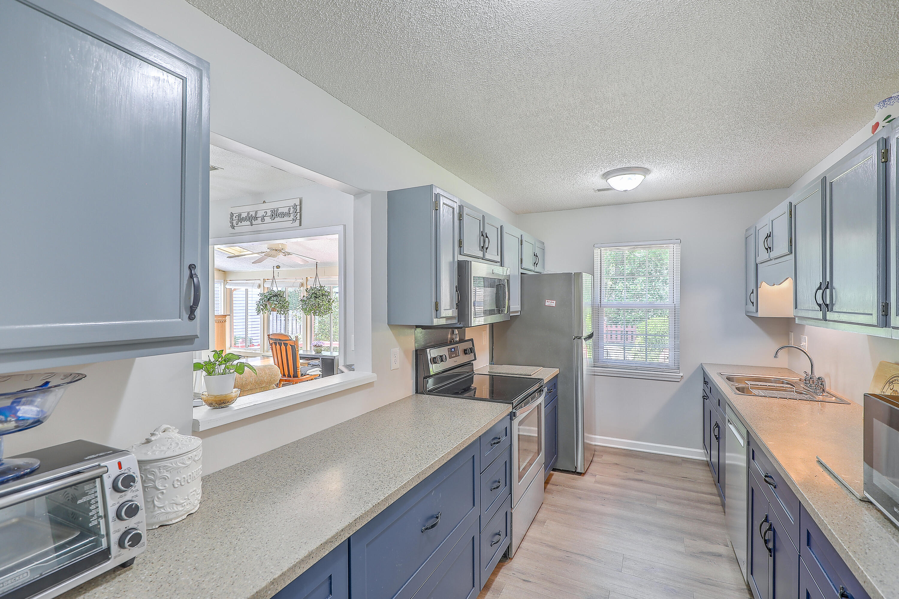 116 Commons Way Goose Creek, SC 29445 - Photo 8 of 23 0W7A8839_40_41_42_43_44_45