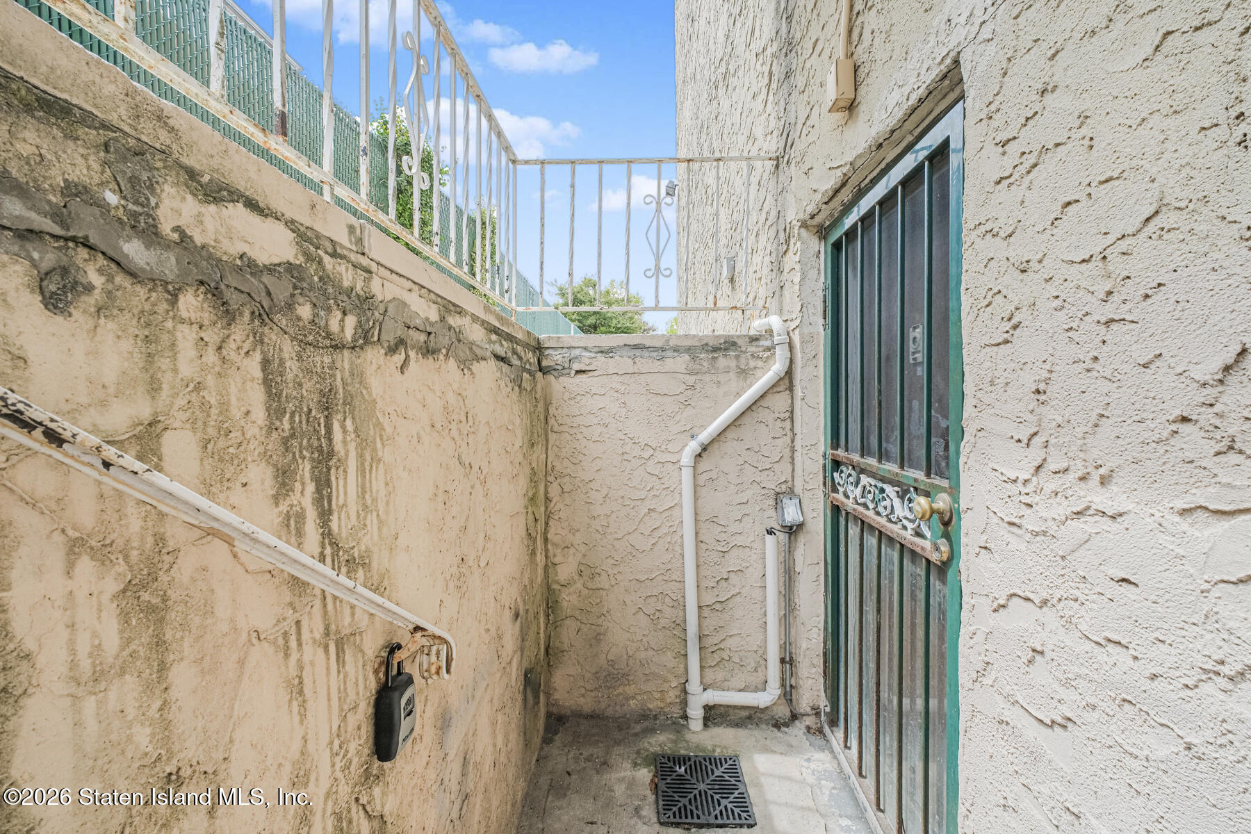490 Clove Road, Unit MS Staten Island, NY 10310 - Photo 16 of 20 Private Entrance
