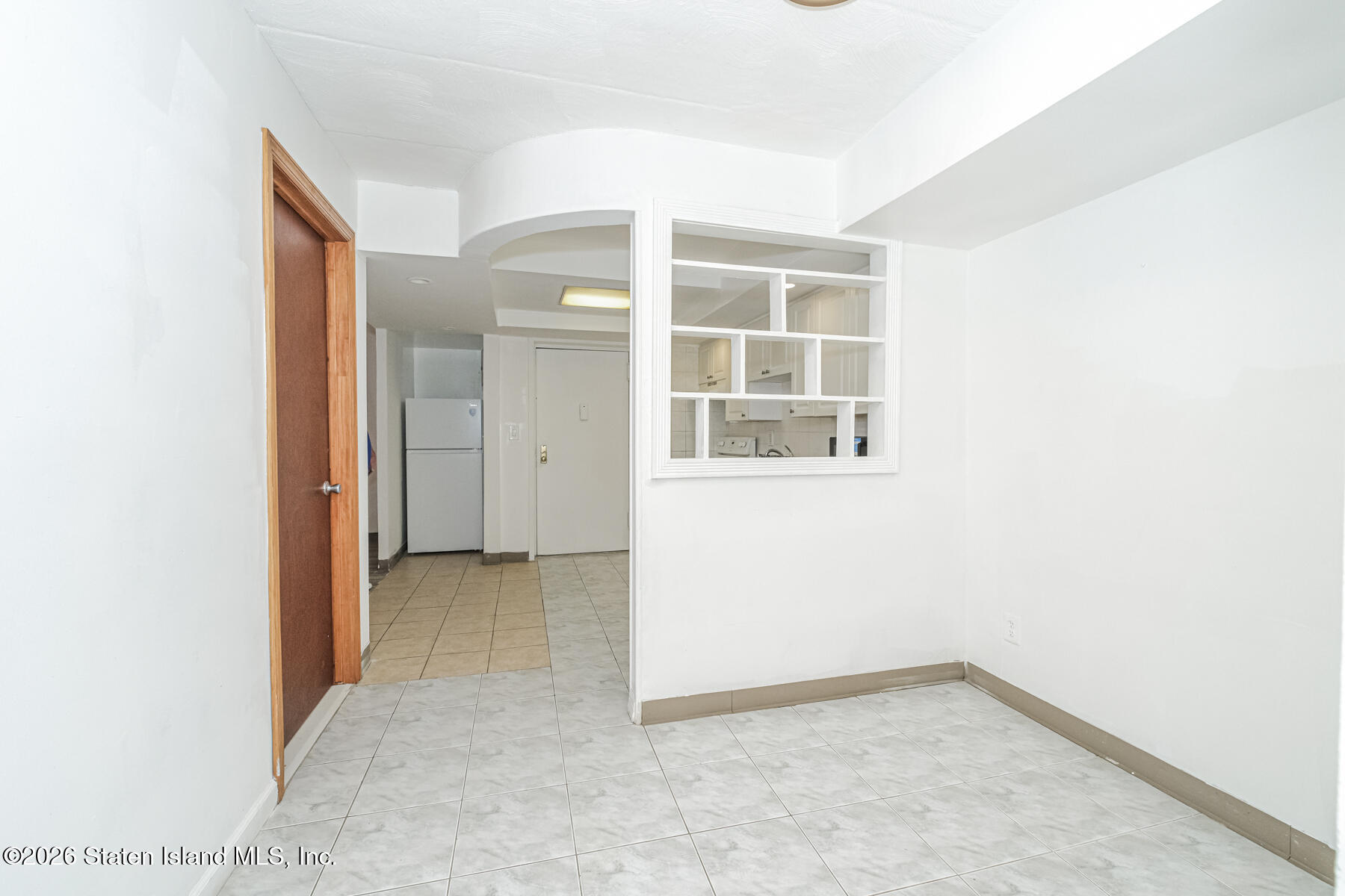 490 Clove Road, Unit MS Staten Island, NY 10310 - Photo 5 of 20 Foyer
