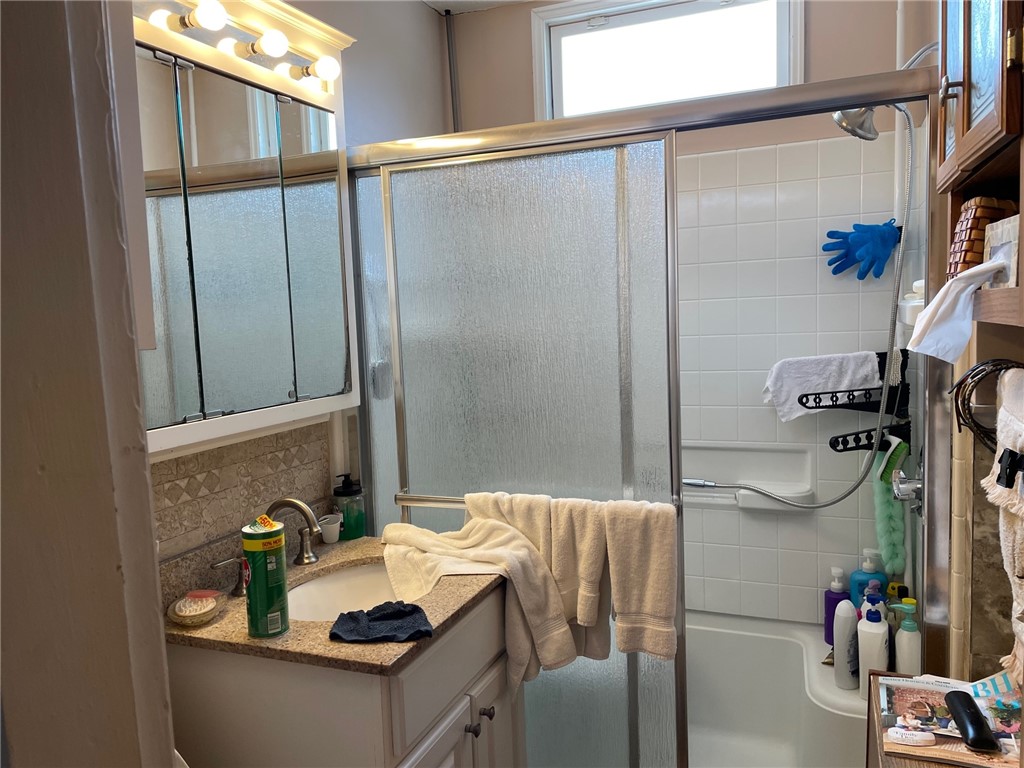 636 Great Road North Smithfield, RI 02896 - Photo 5 of 14