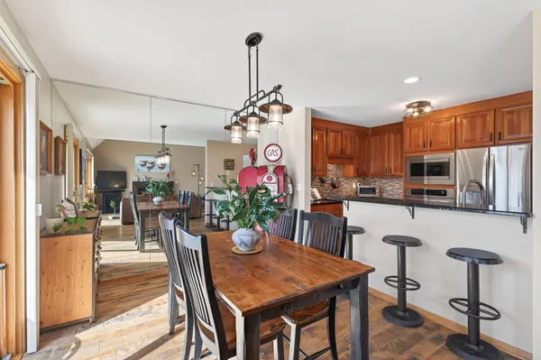 $770,000 | 6568 Harborview Circle Northeast, Prior Lake, MN 55372