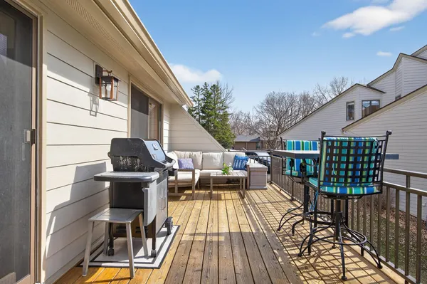 $770,000 | 6568 Harborview Circle Northeast, Prior Lake, MN 55372