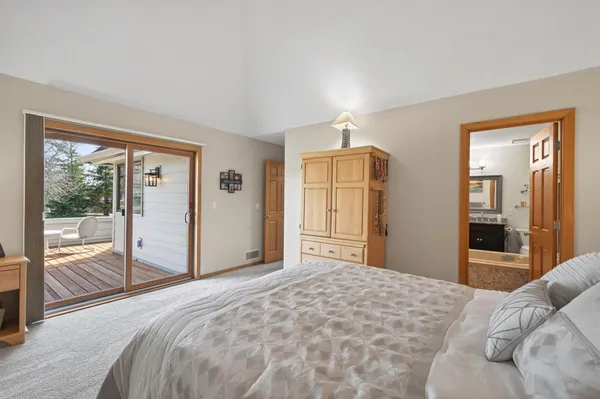 $770,000 | 6568 Harborview Circle Northeast, Prior Lake, MN 55372