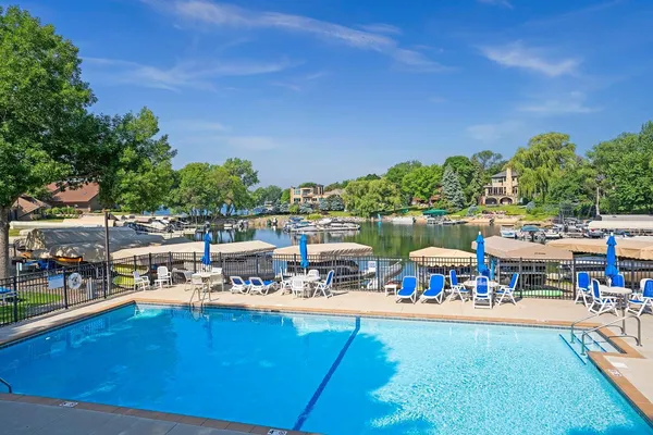 $770,000 | 6568 Harborview Circle Northeast, Prior Lake, MN 55372