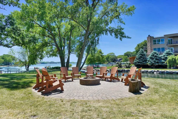 $770,000 | 6568 Harborview Circle Northeast, Prior Lake, MN 55372