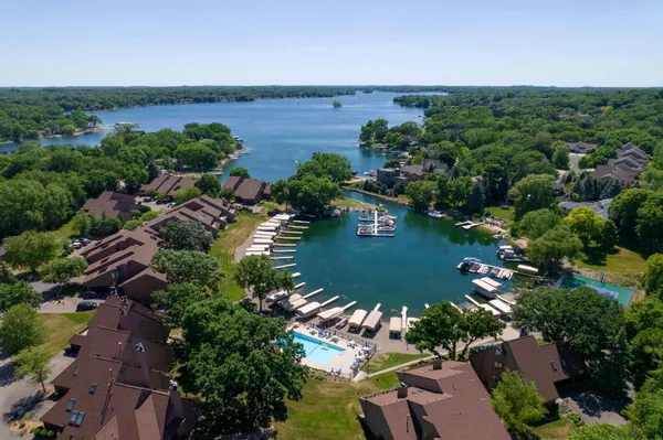 $770,000 | 6568 Harborview Circle Northeast, Prior Lake, MN 55372