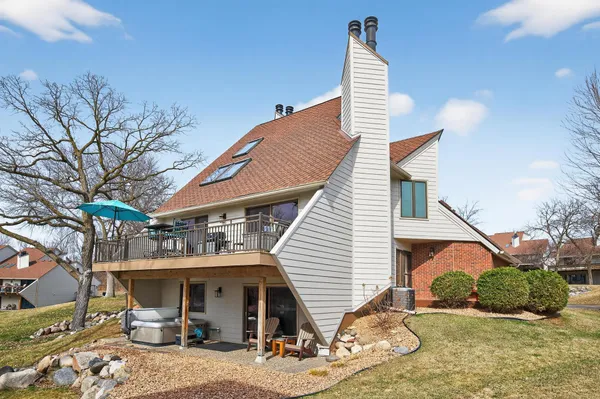 $770,000 | 6568 Harborview Circle Northeast, Prior Lake, MN 55372
