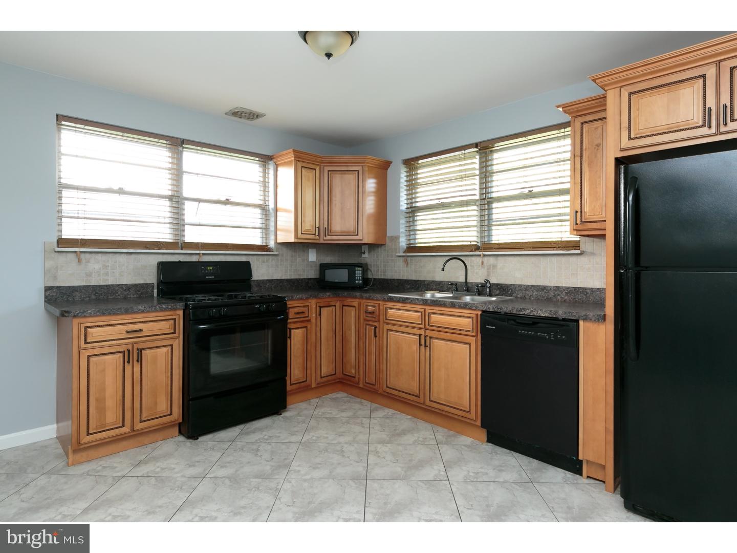1868 Almonesson Road Woodbury, NJ 08096 - Photo 9 of 25