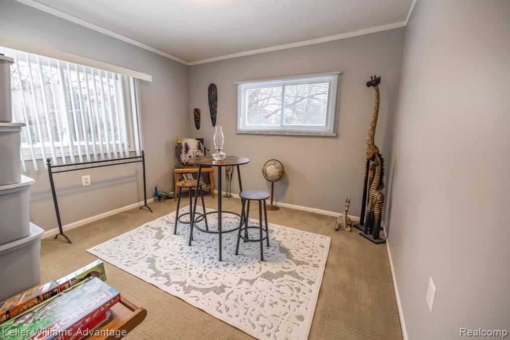 18253 Savage Road Belleville, MI 48111 - Photo 23 of 44