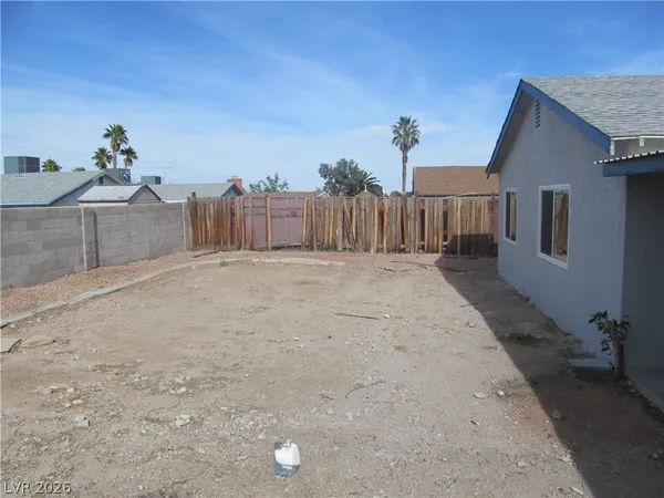 $1,800 | 7036 Pinebrook Court, Las Vegas, NV 89147