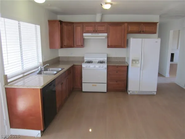 $1,800 | 7036 Pinebrook Court, Las Vegas, NV 89147
