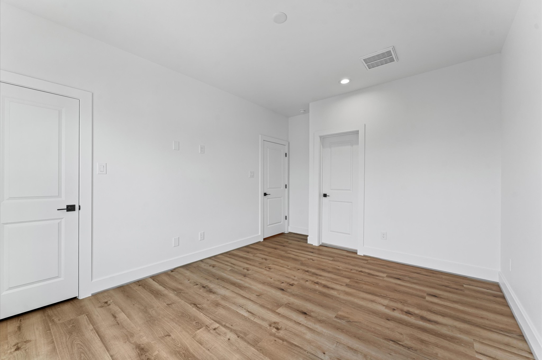 1122 West 17th Street, Unit E Houston, TX 77008 - Photo 30 of 37 a view of room