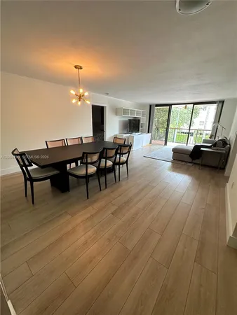 $890,000 | 55 Ocean Ln Drive, Unit 2028, Key Biscayne, FL 33149