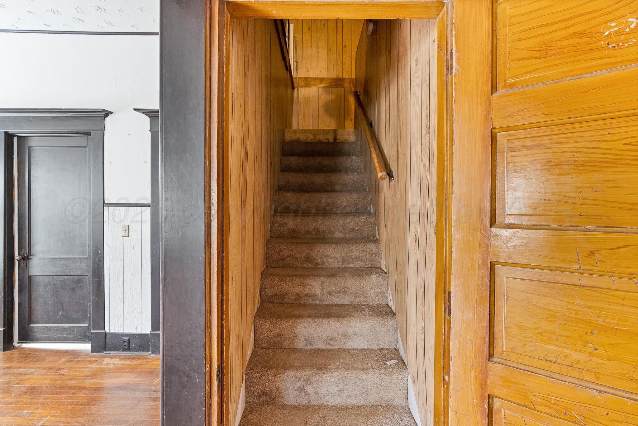 4124 Crockett Street Amarillo, TX 79110 - Photo 12 of 25 a view of a bathroom