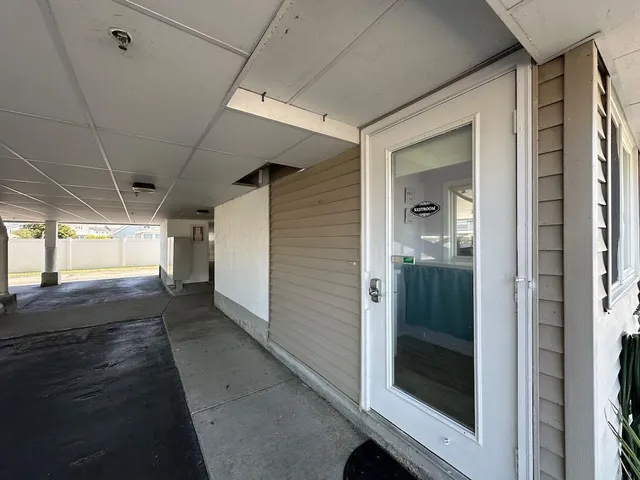 $180,000 | 550 Winnacunnet Road, Unit 218, Hampton, NH 03842