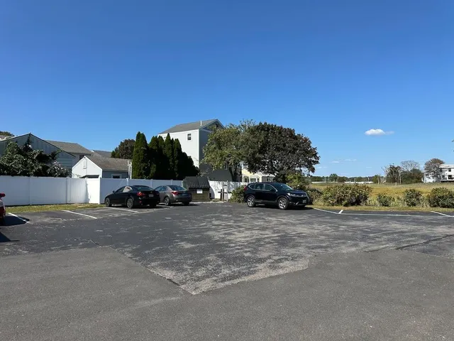 $180,000 | 550 Winnacunnet Road, Unit 218, Hampton, NH 03842