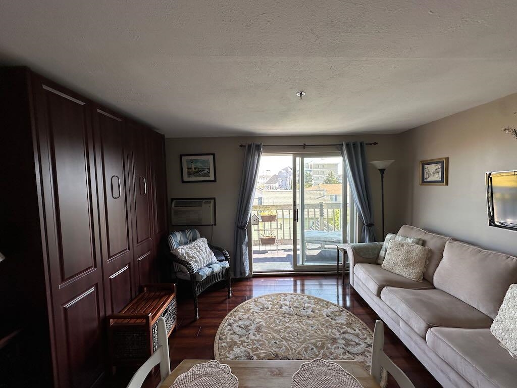 550 Winnacunnet Road, Unit 218 Hampton, NH 03842 - Photo 6 of 50